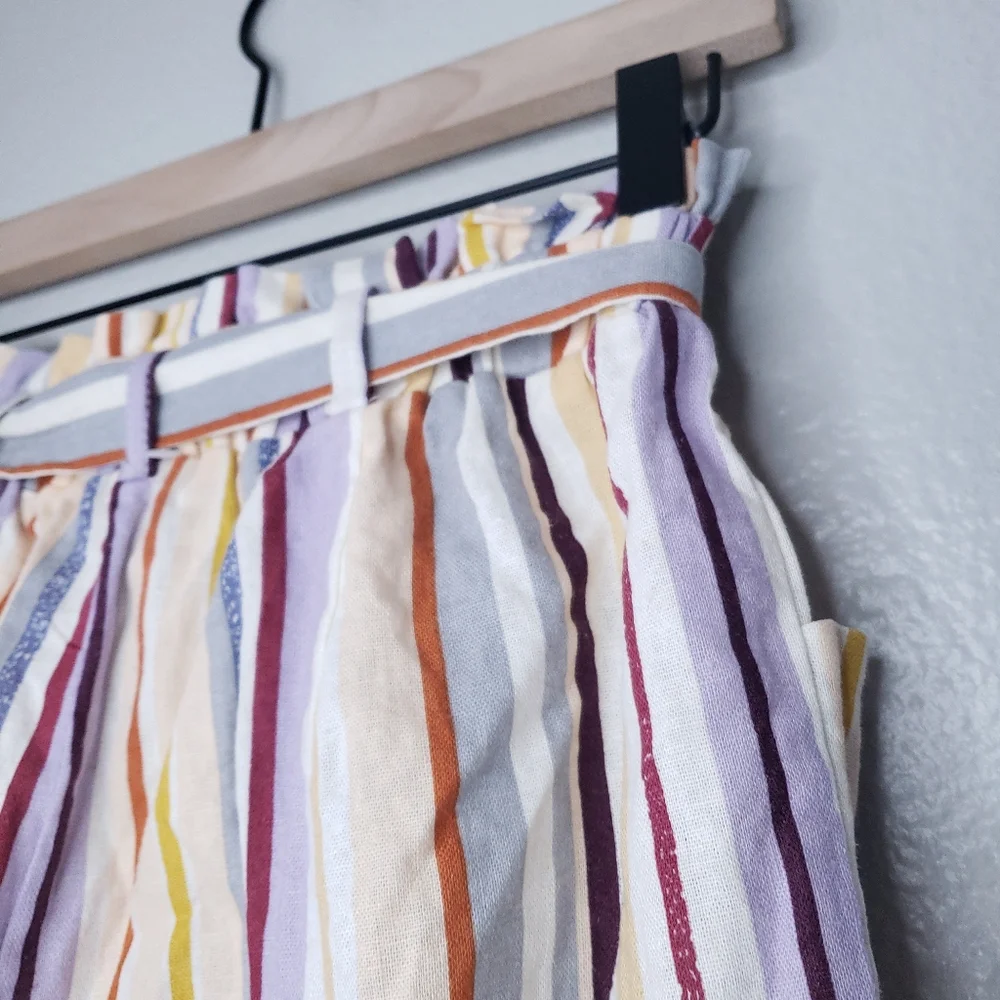 NWT Evolutionary Linen Rainbow Striped Shorts Size M